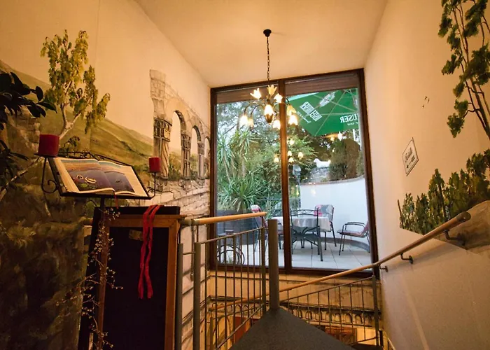 فندق Neckarblick 3*