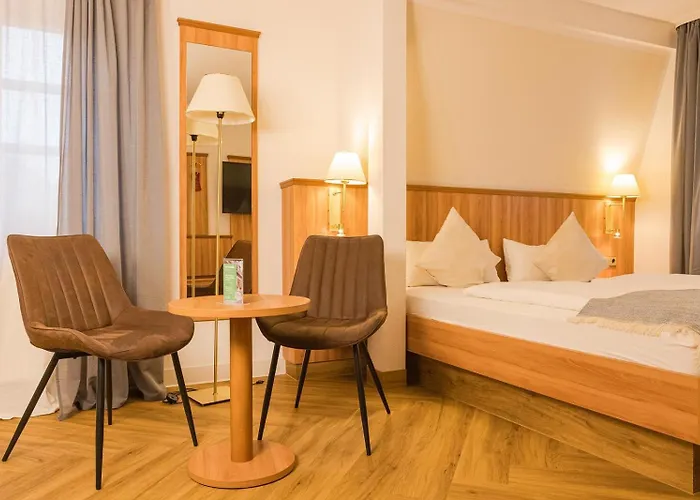 فندق Neckarblick باد فيمفين